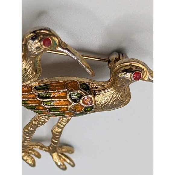 Vtg Curlew Shorebirds Pin Brooch Goldtone Enamel Wings Crystal Red Eyes - Picture 3 of 6